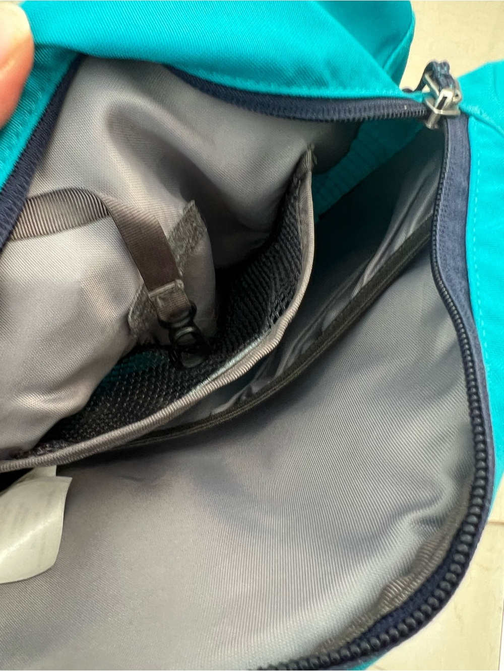 PATAGONIA Atom Sling Bag 8L Turquoise - Picture 8 of 12